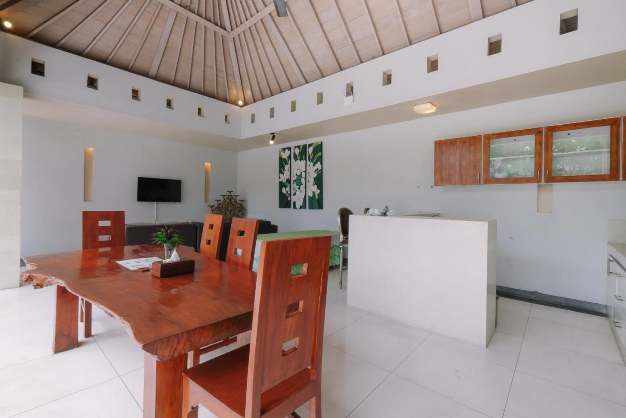 Kaisa Villas Seminyak Exterior photo