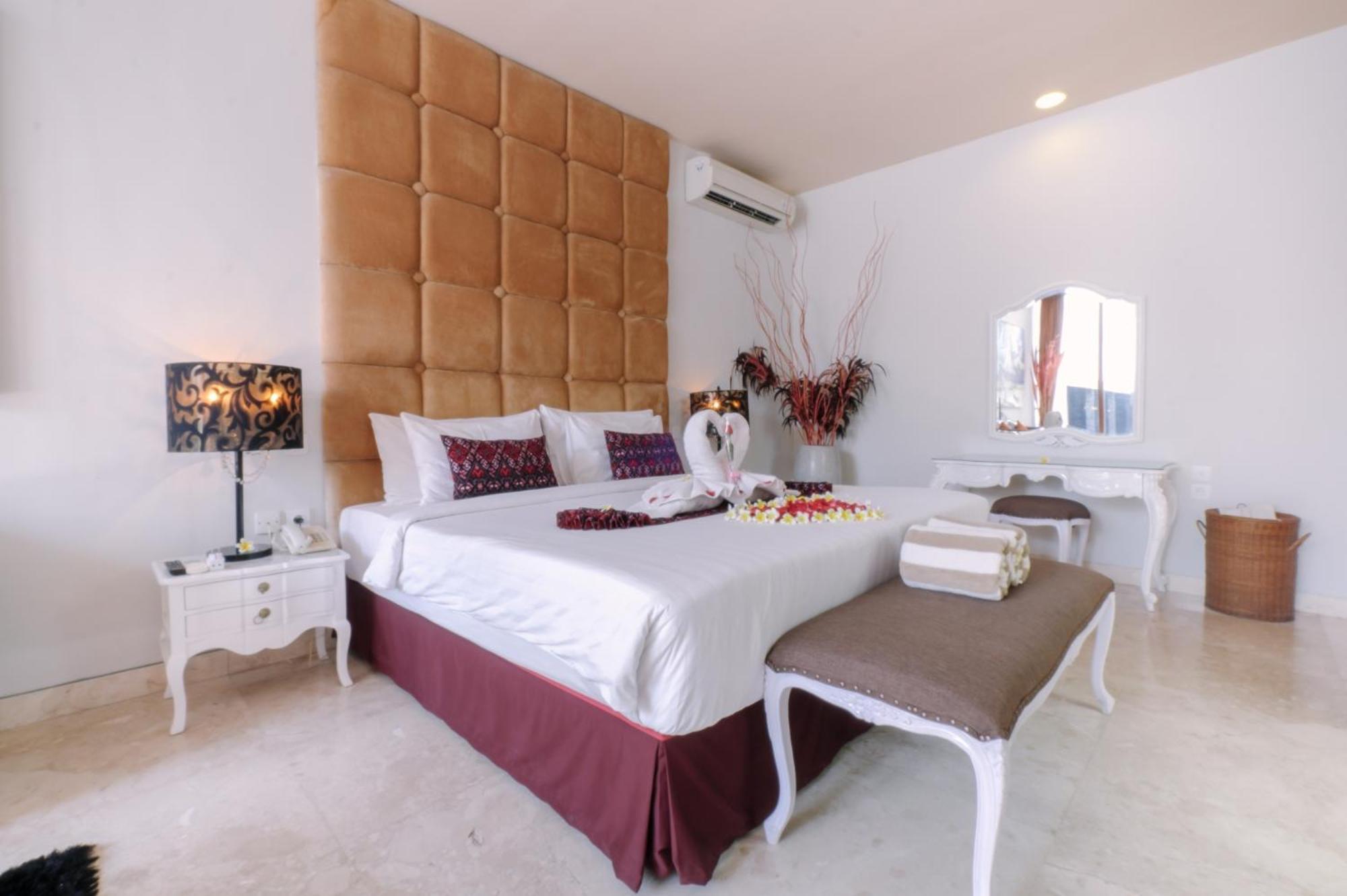 Kaisa Villas Seminyak Exterior photo